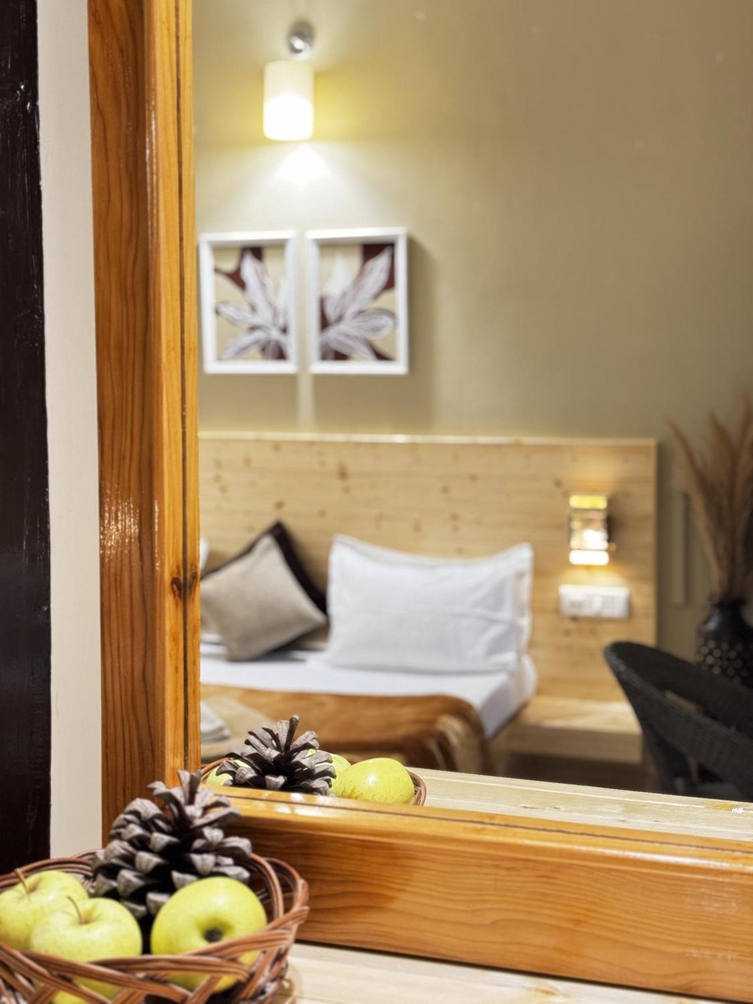 The Royal Orchard Kasol Otel Dış mekan fotoğraf