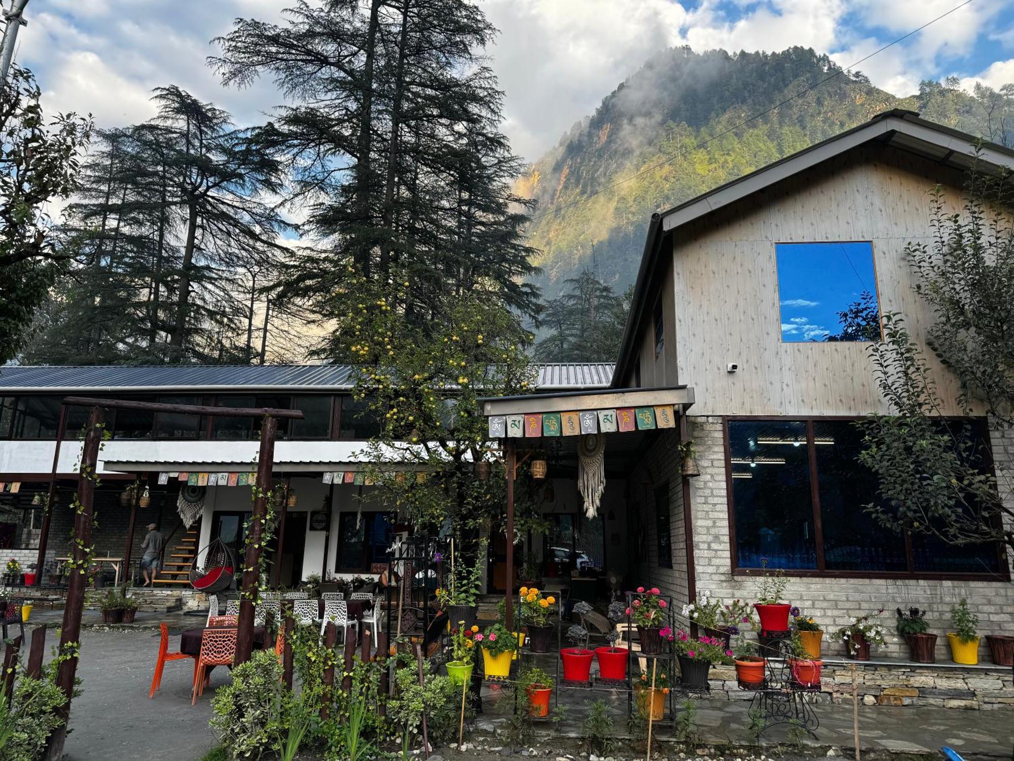 The Royal Orchard Kasol Otel Dış mekan fotoğraf