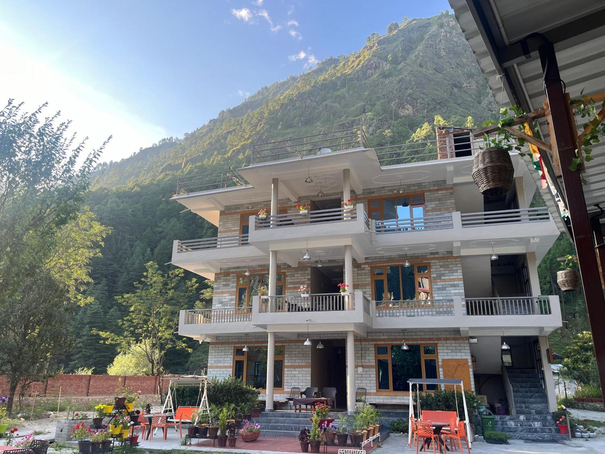 The Royal Orchard Kasol Otel Dış mekan fotoğraf