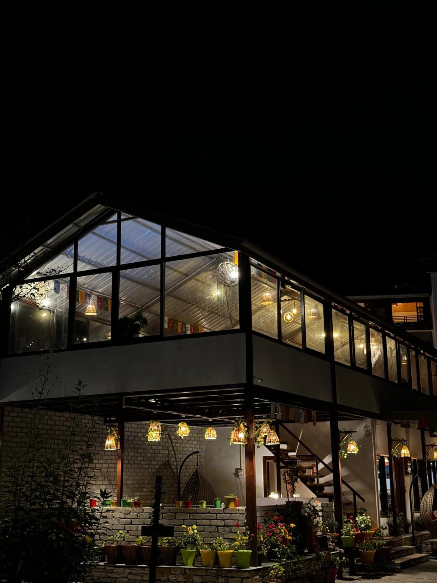 The Royal Orchard Kasol Otel Dış mekan fotoğraf
