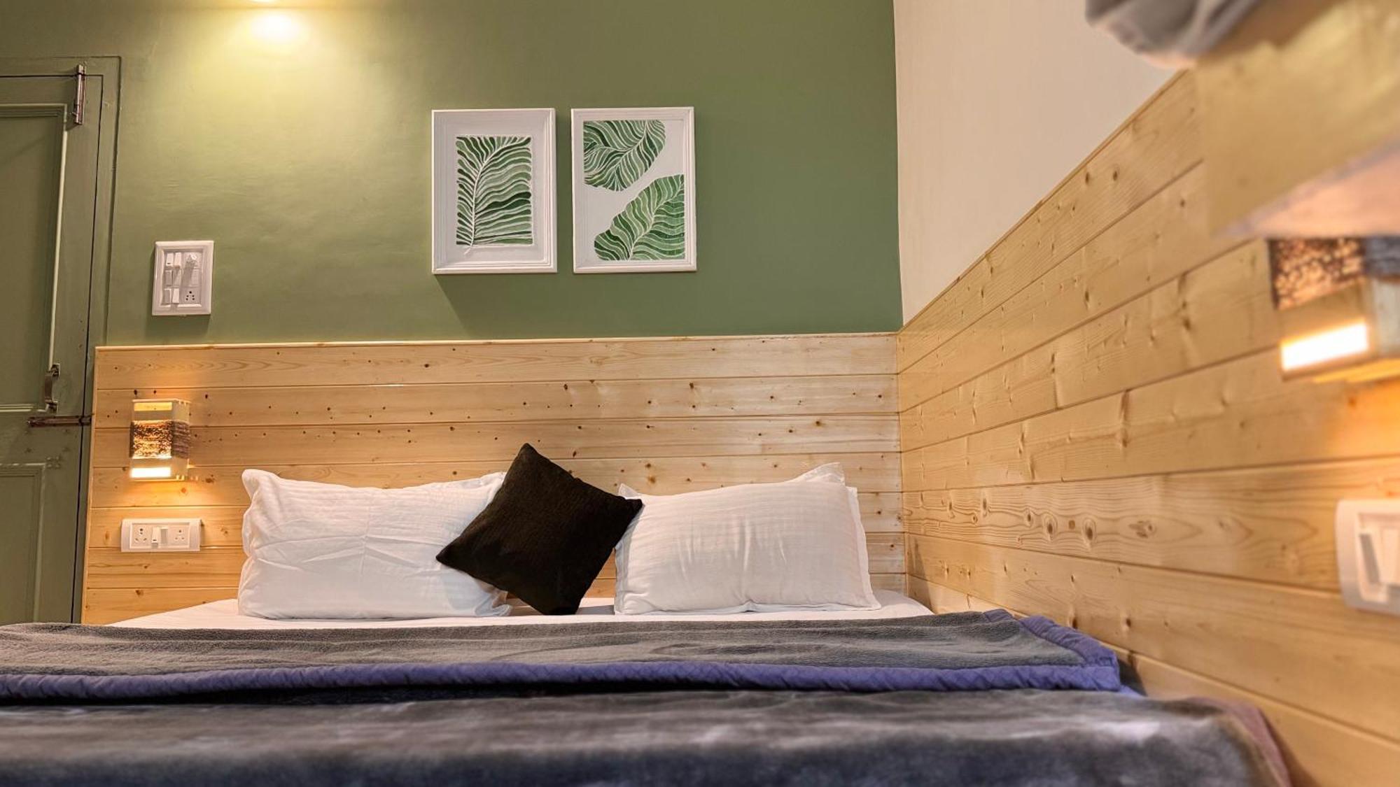 The Royal Orchard Kasol Otel Dış mekan fotoğraf